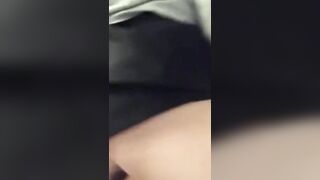 Phục vụ chị trưởng phòng để được tăng lương