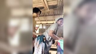 Nứng cặc thèm đụ sang nhà chị họ xin đụ chị thấy thương nên cho đụ 1 cái.