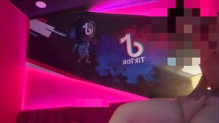 Trẻ kèo Tiktok VN, Doggy Lút cán Lễ tân Chubby vú to