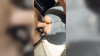 “a địt xong nhớ mua quần mới cho em đấy quần ngyeu em tặng đó” nứng qá xé luon ra địt