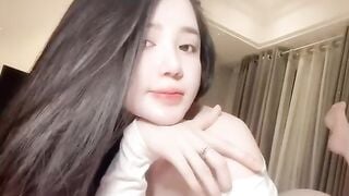 này thì “cho chị địt trừ nợ đc hong em”- địt tới baoh hết nợ thì thôi