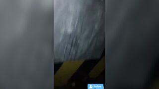 Đợi cả nhà đi ngủ rồi vụng trộm với bà chị họ dưới bếp