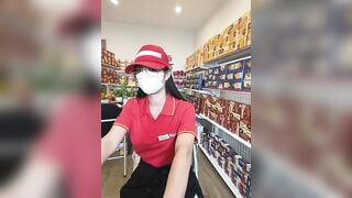 Siêu Thị WinMart bé nhân viên lồn nhiều nước vừa làm vừa bán quạt - phần 23