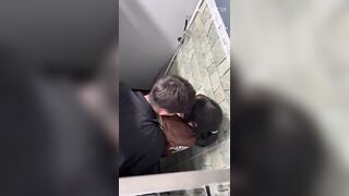 2 BẠN HỌC SINH C3 TRỐN VÀO WC ĐỊT NHAU