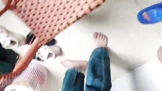 BỐ DƯỢNG CHO CON MƯỢN ĐIỆN THOẠI RỒI TRANH THỦ ĐỊT