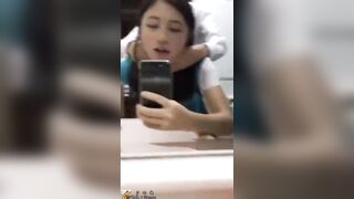2 em hsinh địt ngay trong nvs trường