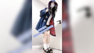 E loli dâm cứ tới g học mà k có ai ở nhà là lại nứng lôi máy ra quay clip show hàng 7