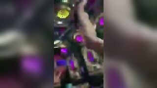 Thác loạn trong quán karaoke 2
