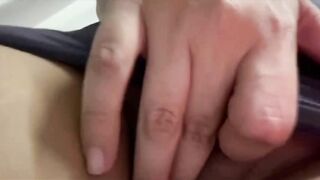 Em teen Thái Lan vú to xinh đẹp bím múp nứng lồn tự quay clip véo ti xoa mu cực dâm
