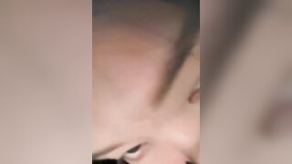 Dâm nữ Thái Lan kính cận mặt dâm vú bự nứng lồn sang gạ th b cho nó sờ vú để đc bú cu