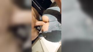 khoét đúng 1 lỗ để thằng bạn đút cặc vào lúc nứng