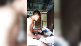 BỐ MẸU EM LÊN NƯƠNG RỒI ANH SANG ĐÂY VỚI EM ĐI