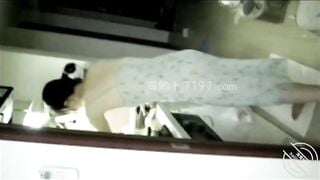 Mẹ vợ lên thăm con gái mà toàn ăn mặc gợi tình gạ địt con rể