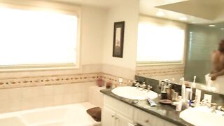 Kagney Linn Karter tóc vàng mông hoàn hảo quan hệ tình dục qua hậu môn xuất tinh vào