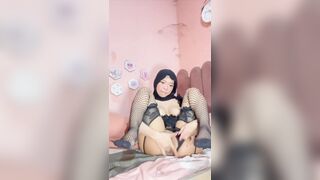 Anh có muốn bú lồn em không em cho uống nước lồn