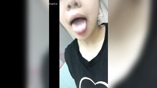 Em Gái Múp Vú Bự Show Hàng Thủ Dâm