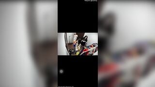 Quay lén phòng thay đồ của mấy e nữ sinh