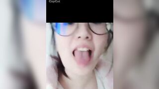 Gái Sv Trường Y Dâm Đãng Show Ngực To Tròn