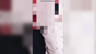 Dỗi tý thôi chứ đút chim vào cái là em nó ngoan ngay