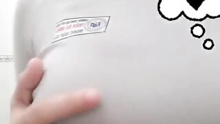 Huyền Trang 2k7 Dâm Đãng Ra Chơi Vào WC Show Hàng Thủ Dâm Cực Nứng