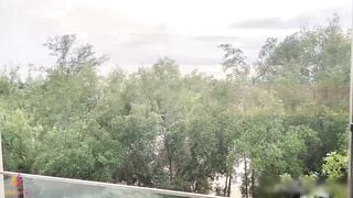 Some với 2 anh trai mưa