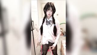 Em ladyboy cuto cực xinh khoe cu