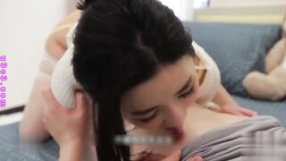 Một người phụ nữ với khát khao vô độ có thể quyến rũ đến thế, với ánh mắt đầy khao kh