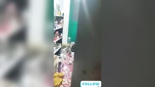 Quay lén người tình phòng bên và bạn trai