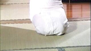 TRA TẤN GÁI NHẬT CLASSIC 104