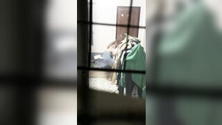 Chị hàng xóm thay quần áo không đóng cửa sổ vú to đẹp
