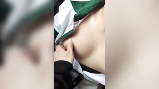 Khẩu Dâm Làm Tình Cùng Con Bạn Thân Dâm Đãng Trong Khách Sạn