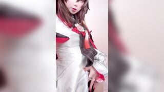 Gái xinh coóplay vú to lồn múp thủ dâm bằng cu giả dâm đãng