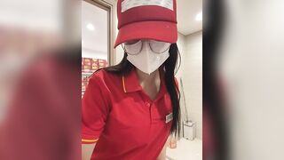 Siêu Thị WinMart bé nhân viên lồn nhiều nước vừa làm vừa bán quạt - phần 39 2