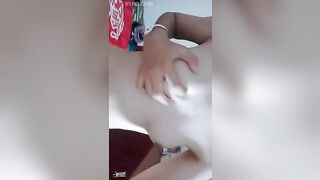 LÔNG LỒN CHƯA MỌC NHƯNG EM BIẾT SHOW HÀNG CHO ZAI XEM RỒI