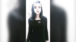 Mới tí tuổi mà dâm thật 3