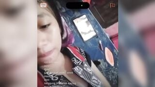 Gạ em em học sinh 2k9 xinh cho xem vú to dâm