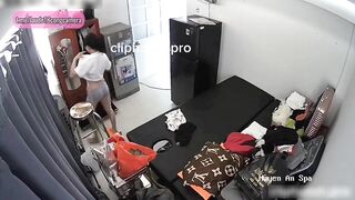 Hack cam tiệm spa