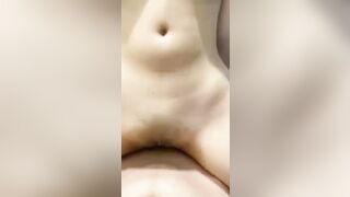 Bố mẹ đi vắng là con em kế dâm lại đòi địt nhau
