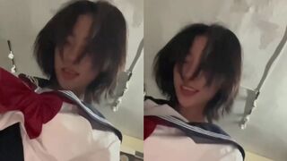 Không ngờ gương mặt loli của em họ lại dâm đến vậy