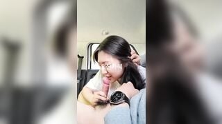Có chiếc oto liền chăn đc e rau sv xinh đẹp bú cu trên xe,quay lén e bú mà e chả bt j