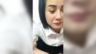 Cô giáo trẻ chiều học sinh bú mút con cu dâm đãng bắn tinh đầy mồm