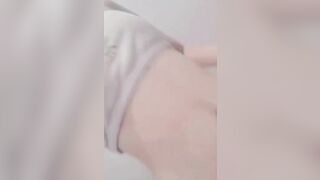 Thùy Linh 2k10 gái non tơ mới mọc lông bị nyc leak clip thủ dâm P1