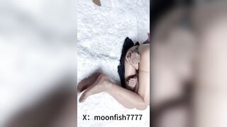 Ký sự thủ dâm đầy dâm dục và nhiều nước từ nhà đến public của em Moonfish7777 [57]