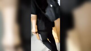 Học hành kiểu gì mà lại rủ nhau xách balo vào nhà nghỉ thế này