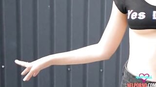 Gạ em teen Nga mình dây vú bự show vú public ngoài đường r về phòng đụ bắn đầy lồn e