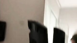 Đang thay đồ bị bạn thân của chồng vô đụ tới tấp