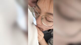 “tinh m cứ có vị ngọt ấy nhỉ”- ngọc huyền 2k7 kính cận bú cu muốn nuốt cả cặc a vào