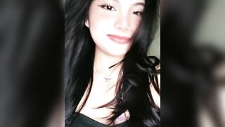 NỬA ĐÊM EM HỌ VỤ TO SANG PHÒNG KÉP CHĂN BÚ CU ĐÒI ĐỊT