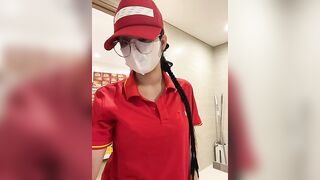 Siêu Thị WinMart bé nhân viên lồn nhiều nước vừa làm vừa bán quạt - phần 48