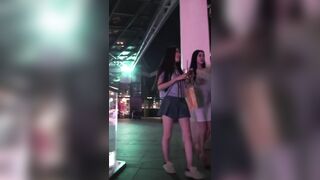 Biến thái quay lén ở TTTM #2